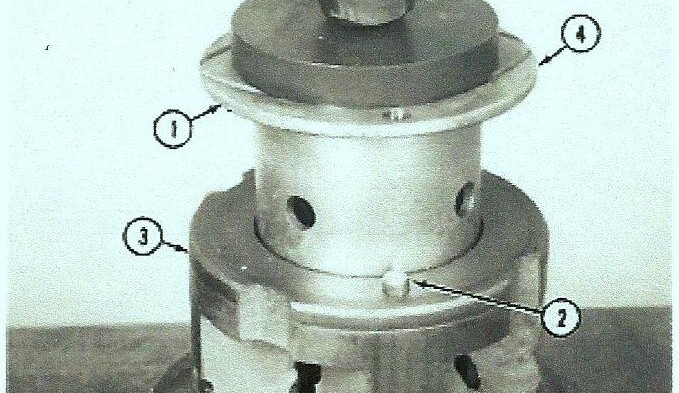 John Deere Crawler 755B – Assembly of Track Roller